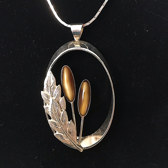 Tiger’s Eye Cattail Pendant & Chain - Picture 2 of 4